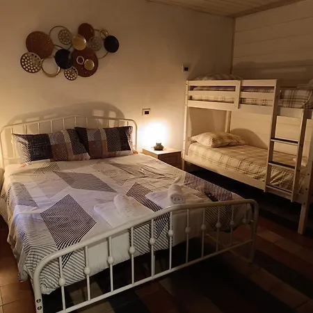 Casa de Férias La Torre Medievale - Storia E Comfort