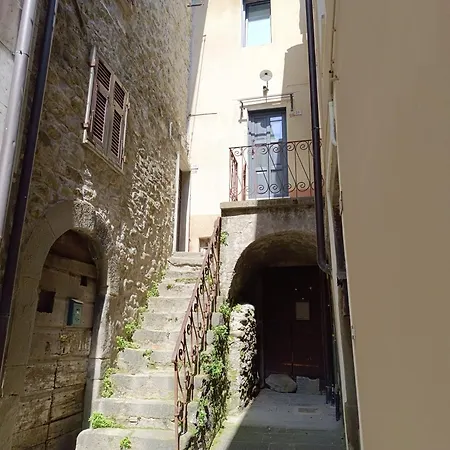 La Torre Medievale - Storia E Comfort *