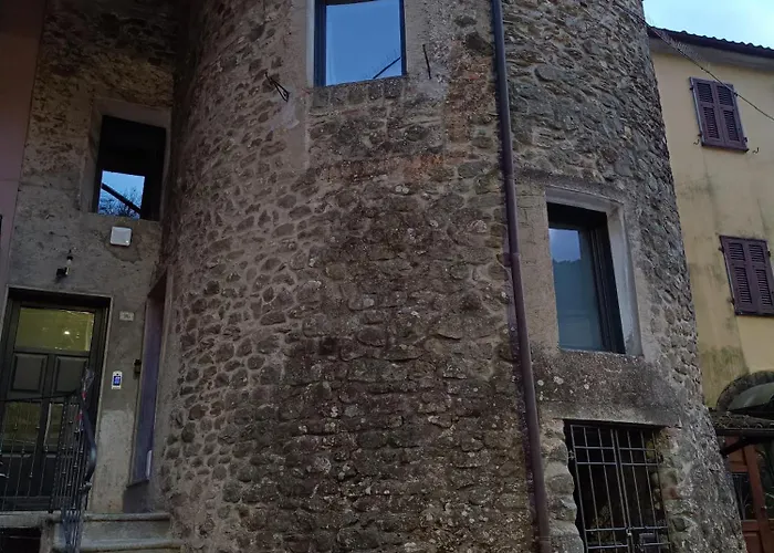 Casa de Férias La Torre Medievale - Storia E Comfort *